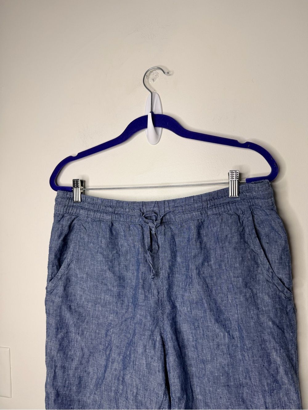 LL Bean Premium Linen Pull-On Ankle Pants, Mid-Rise Tapered-Leg coastal resort - Picture 4 of 10